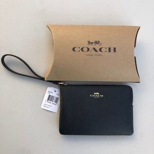 Coach Corner Zip Smooth Cross Grain Black Wristlet